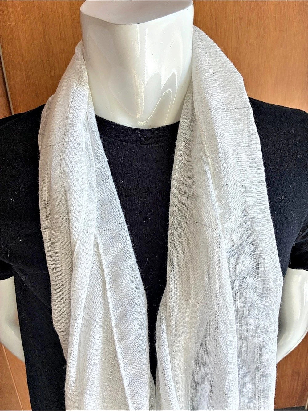 GAP White Lightweight Metallic Silver Stripe Infinity Scarf